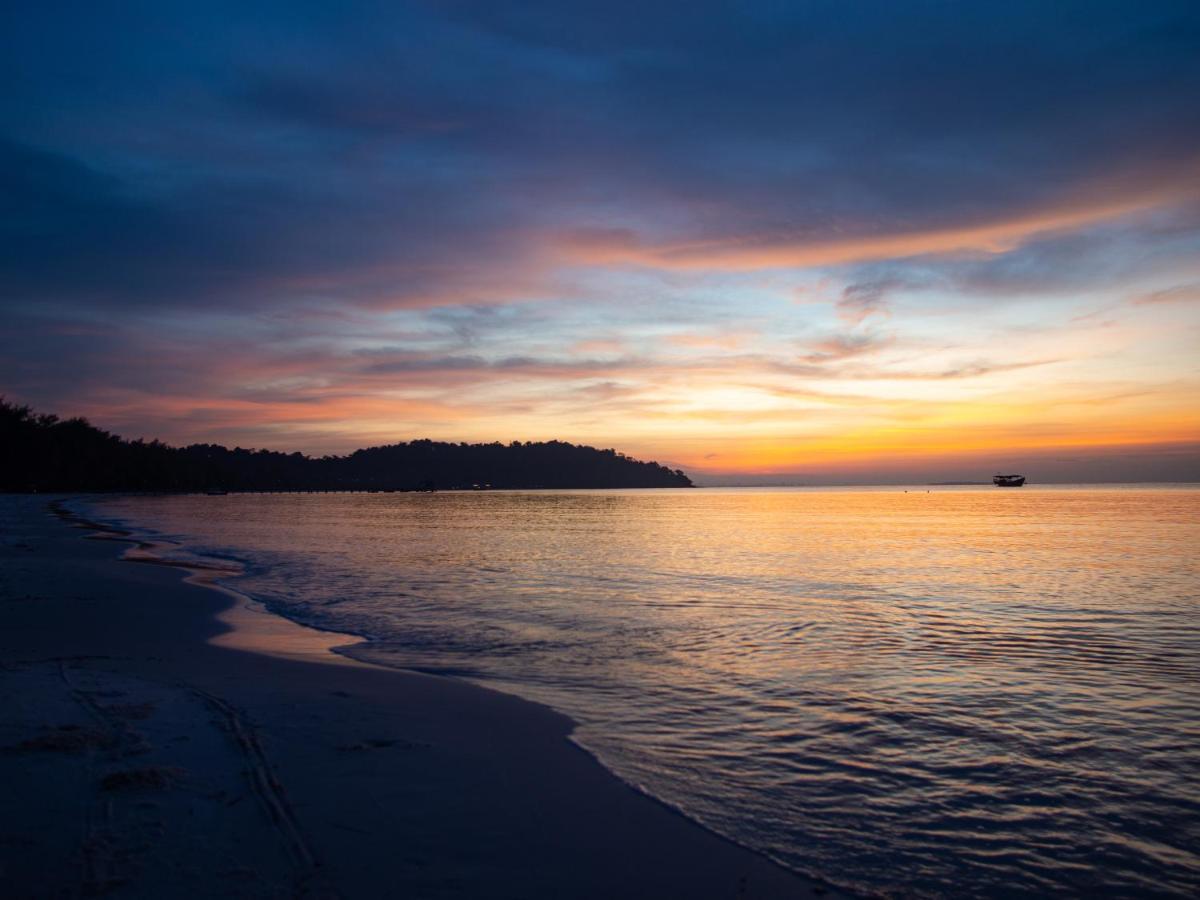 Funky Beach Vandrarhem Sihanoukville Exteriör bild