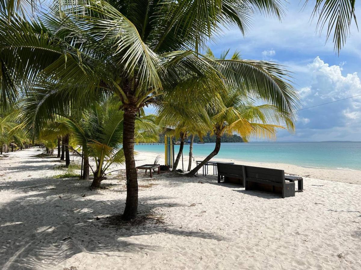 Funky Beach Vandrarhem Sihanoukville Exteriör bild