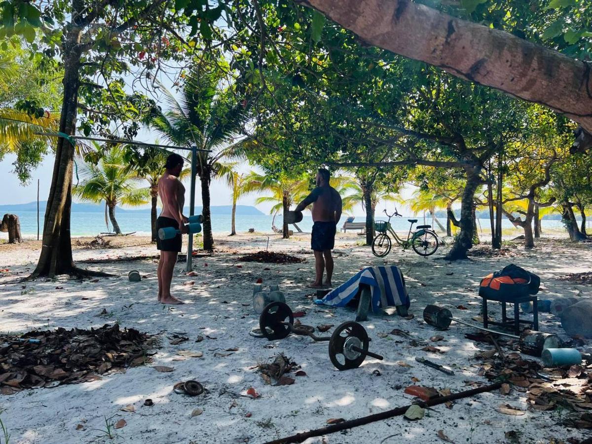 Funky Beach Vandrarhem Sihanoukville Exteriör bild